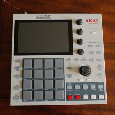 Akai MPC One Standalone MIDI Sequencer Retro Edition