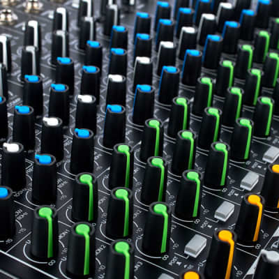 Mackie ProFX16v3 16-Channel Effects Mixer image 7
