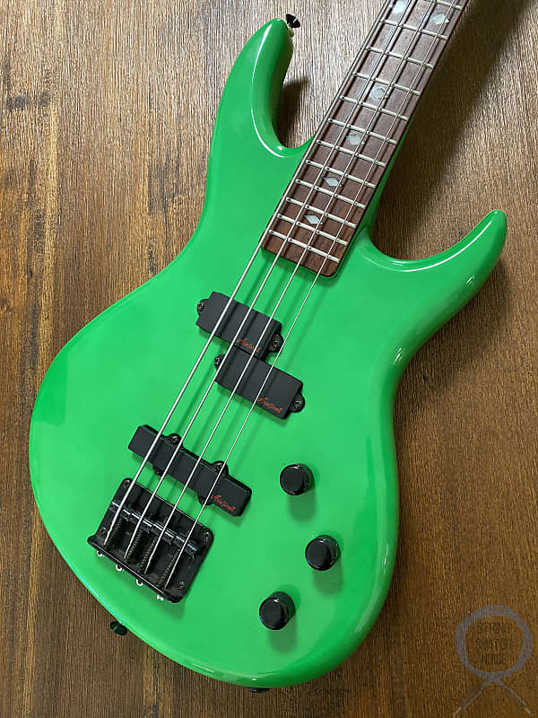 Aria Pro II Bass, Short Scale, Green, 1990s, Vanguard series