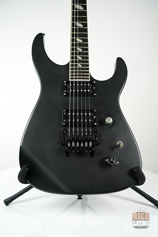 Caparison Dellinger II Pro. Black Made in Japan