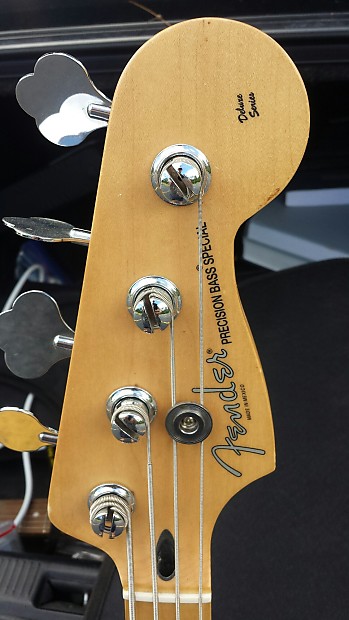Fender Precision Bass Special Deluxe Series Active MIM 2011