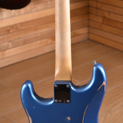 Fender Vintera Road Worn '60s Stratocaster Pau Ferro Fingerboard Lake Placid Blue image 13