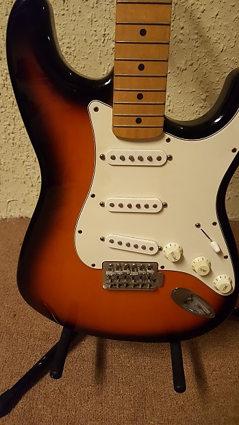 1992 mim cheap fender stratocaster