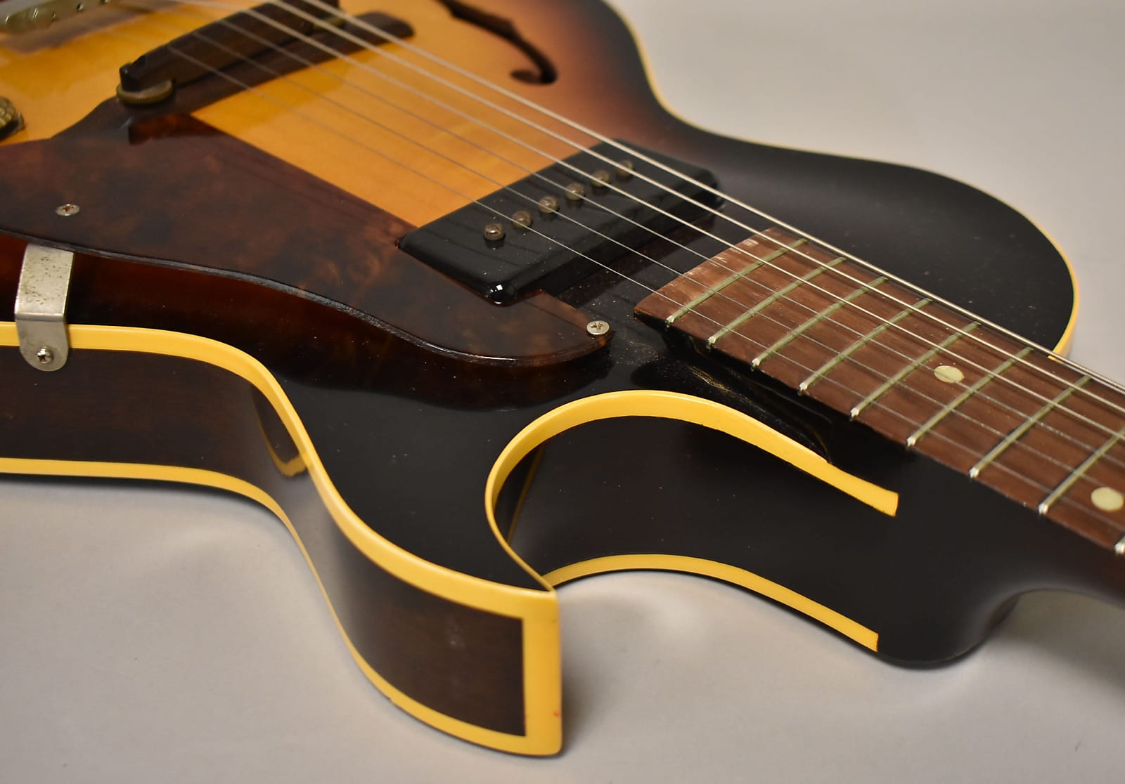 1957 Gibson ES-140T 3/4 Sunburst w/OSSC image 8