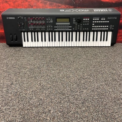 Yamaha MOXF6 Synthesizer (Springfield, NJ) image 1