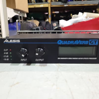 Alesis QuadraVerb GT 20k Bandwidth Simultaneous Guitar Effects Processor image 2