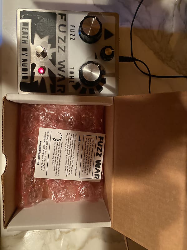 Death By Audio Fuzz War