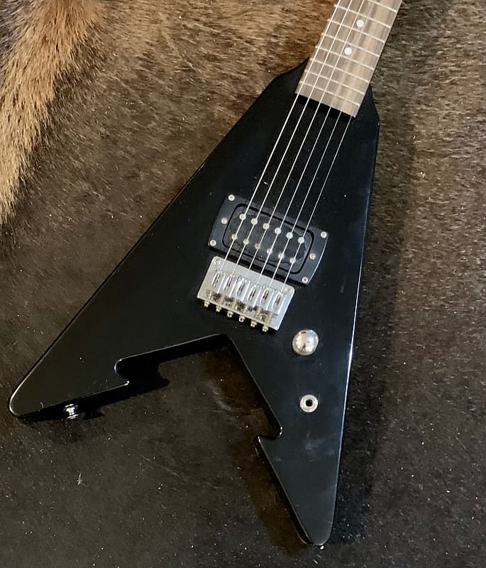 First Act Flying V Roadie Vee Wee Mini Black | Reverb