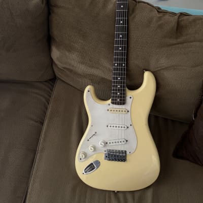 Fender Stratocaster 80’s mij large headstock image 2
