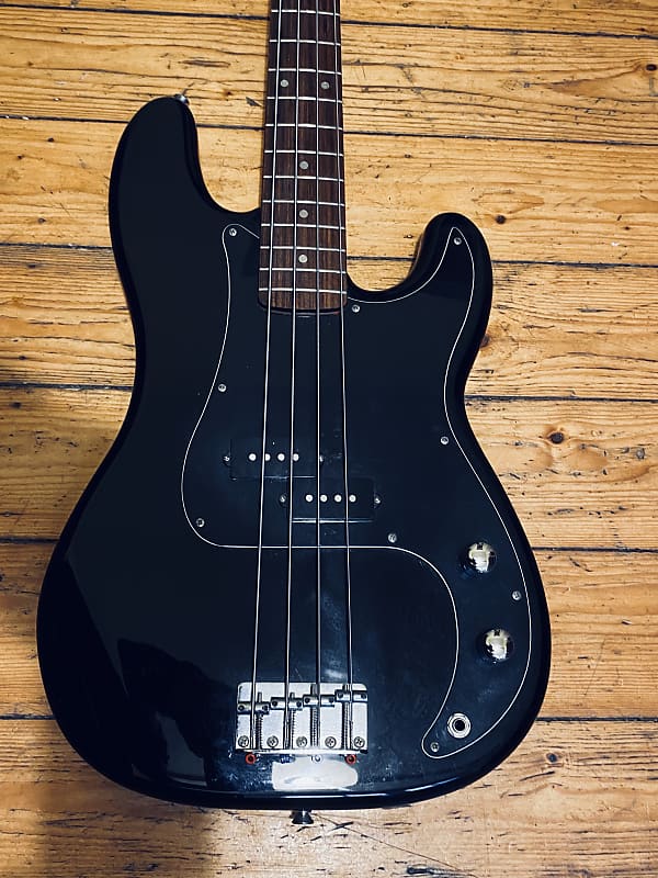 Fender Squire P Bass Standard 1996 Reverb