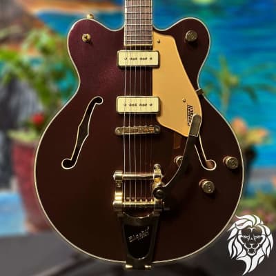 Vox Electric Acoustic Guitars >> Vintage Guitar and Bass