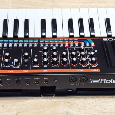 Roland JX-03 Boutique Series Synthesizer Module with K-25m Keyboard