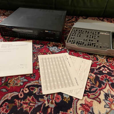 Roland MKS-70 with PG 800 Programmer