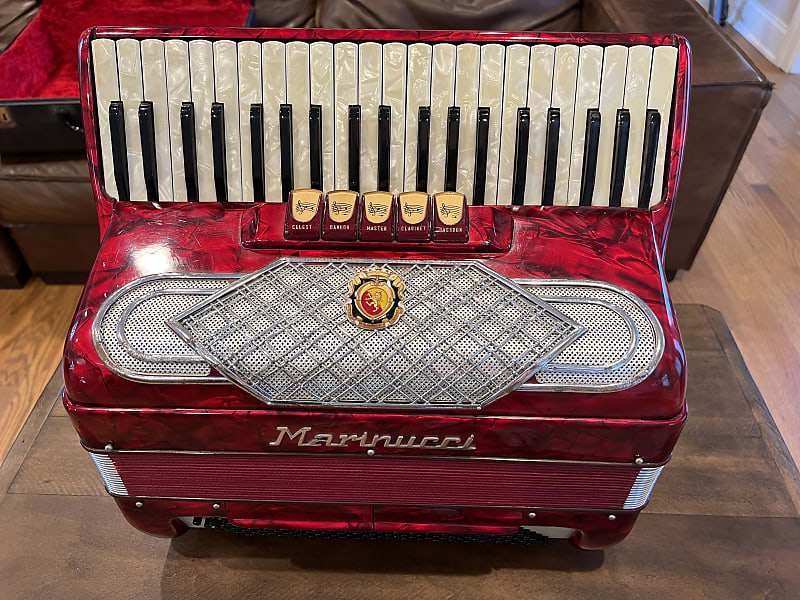 Marinucci compact 120 bass LMM accordion image 1