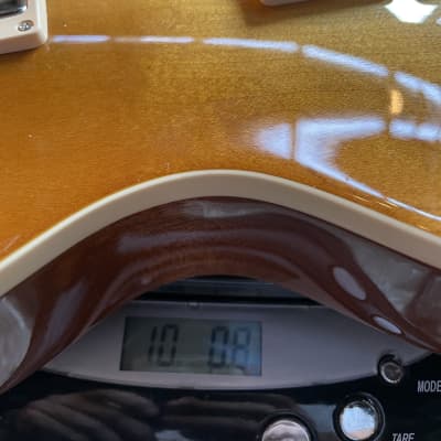 Gibson Les Paul 60s Classic 2019 Honey Burst image 11