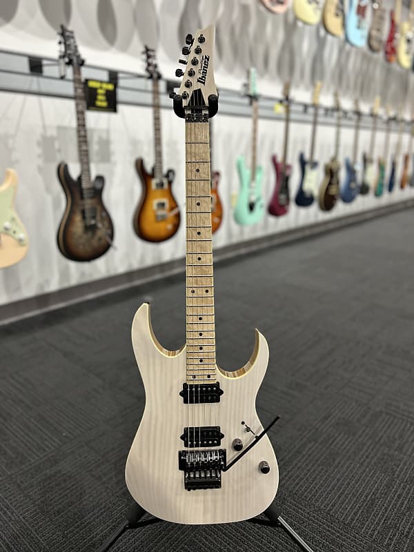 美品！　Ibanez prestige RG652AHM Ibanez Prestige RG652AHM - Nebula Green Burst | Sweetwater