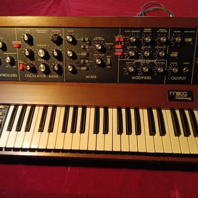 Moog Minimoog Model D -SPECIAL OFFER !!! -Monophonic Synthesizer