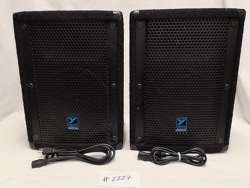Yorkville Sound E10P Elite Series Powered Loudspeaker (325 W