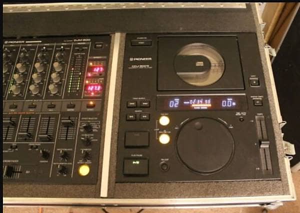 Pioneer BLACK Pioneer DJM-500 Mixer with 2 CDJ-500 II 1998