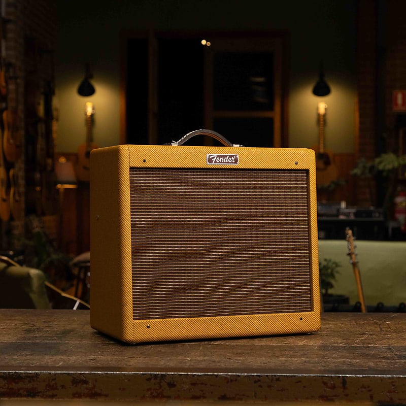 Fender Blues Junior III 15-Watt 1x12