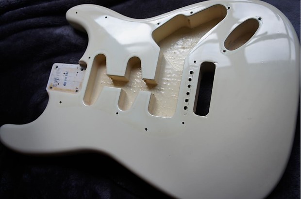 半額以下で買えるクーポン特集 Fender MIM 1994 Early Rare Standard Reverb | Body Stratocaster ギター