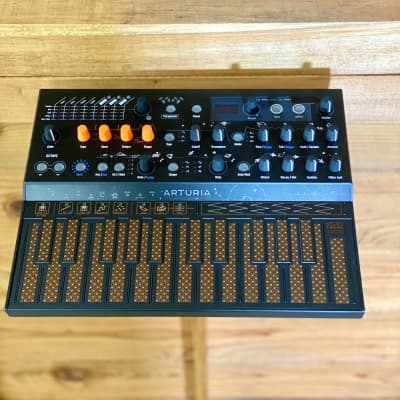 Arturia MicroFreak Stellar Limited Edition 25-Key Hybrid Arturia MicroFreak Stellar Limited Edition 25-Key Hybrid
