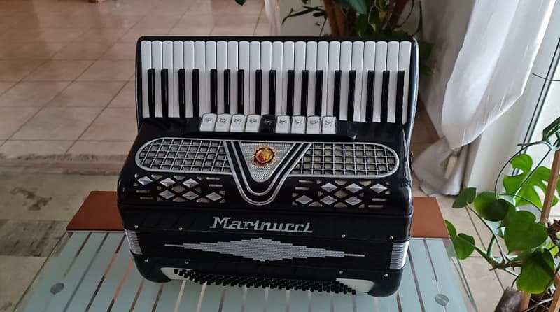 Marinucci Original  accordion image 1