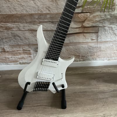 GOC Guitars 8 string headless Guitar Ilumina 2023 - White for sale