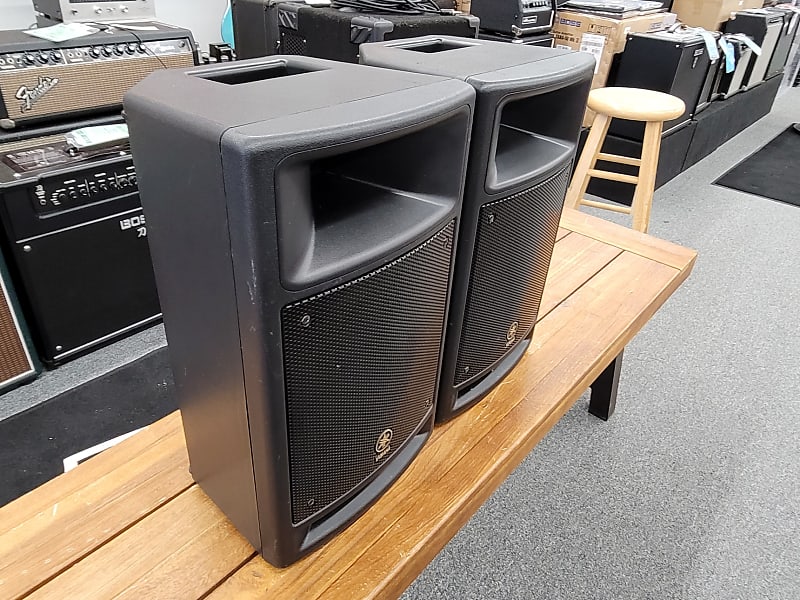 Yamaha STAGEPAS 300 Portable PA System Black | Reverb Yamaha STAGEPAS 300 Portable PA System Black | Reverb