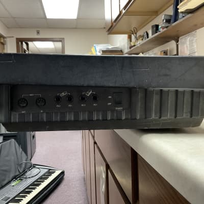 Yamaha KX88 MIDI Controller Keyboard and flight case image 8