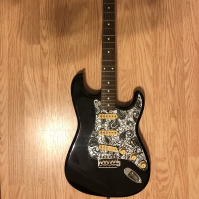Japanese Fender Stratocaster  1986 Black image 1