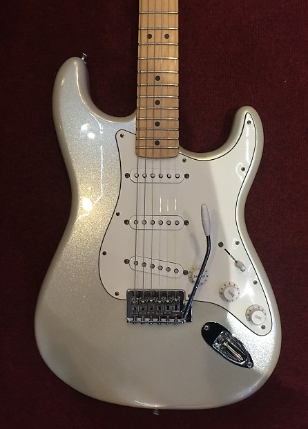 Fender stratocaster mexico 2010 cheap
