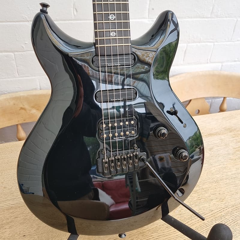 Yamaha AES FG Frank Gambale Signed | Reverb UK