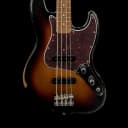 Fender 60th Anniversary Road Worn Jazz Bass - 3-Color Sunburst #00534