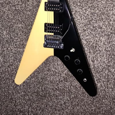 Vintage 1984 Gibson "Custom Shop Original" Scorpions Rudolph Schenker Flying V Black + White Electric guitar made in the usa Ohsc image 1