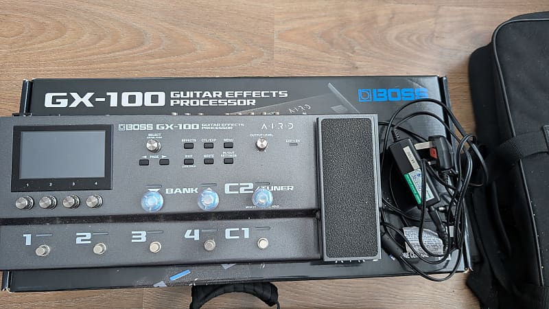 【新品同様】BOSS GX-100 2025人気新作 Boss GX-100 Guitar Effects Processor Pedal