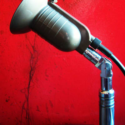 Vintage RARE 1940's RCA MI-6206-G RCA Aero pressure dynamic microphone w baffle, RCA stand & mic manual image 7