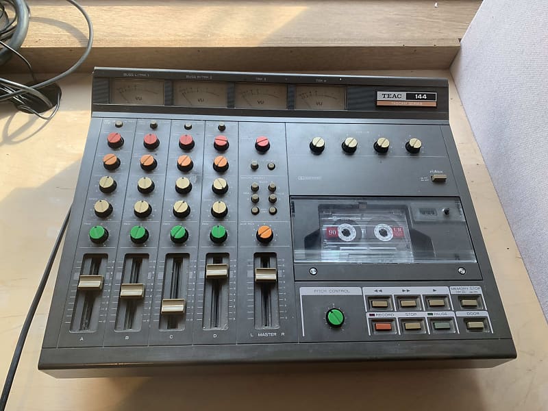 TASCAM 244 PORTASTUDIO 4Track カセットMTR Teac Tascam Portastudio 244 80s 4 Track Multitrack Cassette