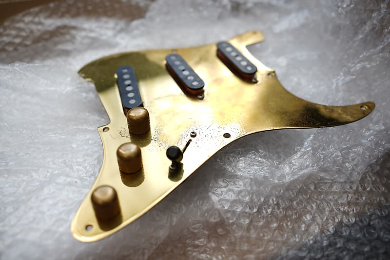 Schecter Vintage F400 Loaded Brass Stratocaster Pickguard