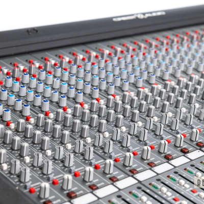 Crest Audio X-4 24+4 St /4/2 Analog Mixing Console image 9