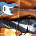 100% ORIG. 1993/94 Fender JAZZ ELECTRIC BASS GUITAR LAKE PLACID BLUE w/ PADDED DELUXE GIG BAG CASE