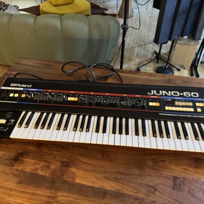 Roland Juno-60 61-Key Polyphonic Synthesizer 1982 - 1984 - Black