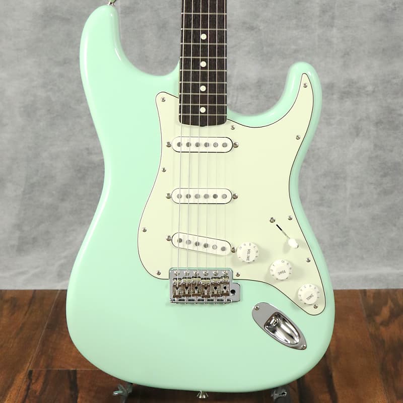 Fender TRADNL Ⅱ 60S STRAT  HSS Fender MIJ Traditional II '60s Stratocaster with Matching