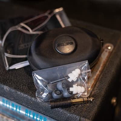 Shure SE425-CL Sound Isolating In Ear Monitors image 4