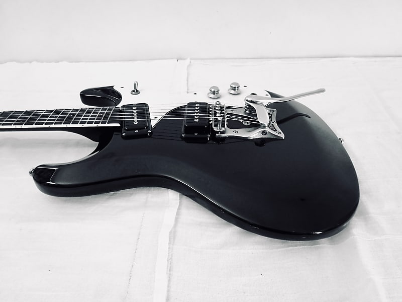 【今月末迄】Mosrite of California Excellent'65 Mosrite of California Excellent '65 Reissue Pearl White