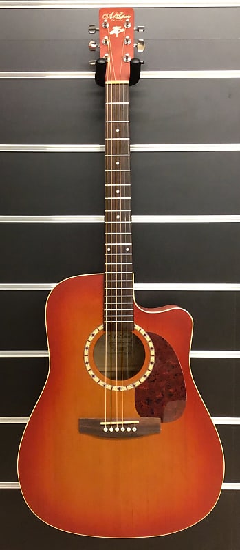 Art & Lutherie CW Cedar Sunrise QI