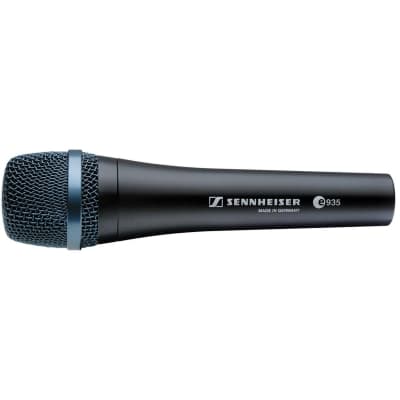 Sennheiser e935 Handheld Cardioid Dynamic Vocal Microphone