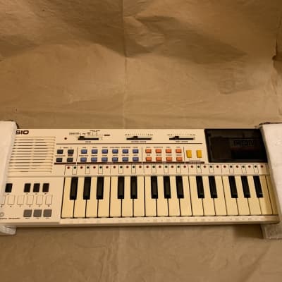 Casio PT-31☆セミアナログ式シンセサイザー☆昭和レトロ☆日本
