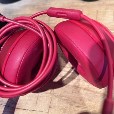 Beats by Dre Solo2 On-Ear Headphones 2010s - Red 1/8 inch 3.5mm image 9