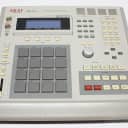 AKAI MPC3000 MPC 3000 MIDI Drum Machine Sequencer Sampler v 3.11